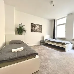  Apartment 7 Betten Zentrale Lage Bahn Messe
