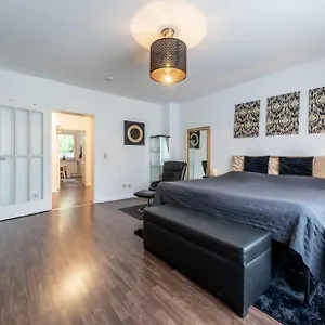  Apartment Private